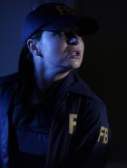 Missing - Verzweifelt gesucht - Jess Mastriani (Caterina Scorsone) ist eine junge, unkonventionelle Frau, die sich gerne über die Regeln hinwegsetzt ... © Sony Pictures Television International. All Rights Reserved.