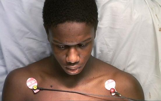 24 Stunden Notaufnahme - Geschichten, die das Leben schreibt: 70 Kameras fangen den spannenden und dramatischen Alltag der Notaufnahme im King College Hospital in London ein. © Sixx / Shine International