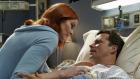 Desperate Housewives - Als Rex (Steven Culp, r.) während seines Besuchs bei Maisy einen Herzinfarkt erleidet und im Krankenhaus landet, erfährt Bree (Marcia Cross, l.) von Maisy und stellt sie zur Rede ... © Touchstone Pictures