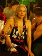 Sex and the City - Um den Frust des Tages abzuschütteln, begeht Samantha (Kim Cattrall) einen fatalen Fehler. Sie raucht einen Joint ... © Paramount Pictures