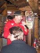 sixx doku - Stadl-Betreiber Niki Ganahl sieht wirklich aus wie ein Bär: Der urige Mann aus den Bergen ist Gastronom und Entertainer in einer Person ... © SAT.1