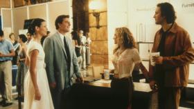 Carrie (Sarah Jessica Parker, 2.v.r.) und Mr. Big (Christopher Noth, 2.v.l.) treffen sich unverhofft wieder. © Paramount Pictures Carrie (Sarah Jessica Parker, 2.v.r.) und Mr. Big (Christopher Noth, 2.v.l.) treffen sich unverhofft wieder. © Paramount Pictures