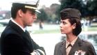 J.A.G. - Im Auftrag der Ehre - Harm Rabb (David James Elliott, l.) gelingt es, den Reporter Delaporte während einer öffentlichen Anhörung als Lügner zu entlarven. © CBS Television J.A.G. - Im Auftrag der Ehre - Harm Rabb (David James Elliott, l.) gelingt es, den Reporter Delaporte während einer öffentlichen Anhörung als Lügner zu entlarven. © CBS Television