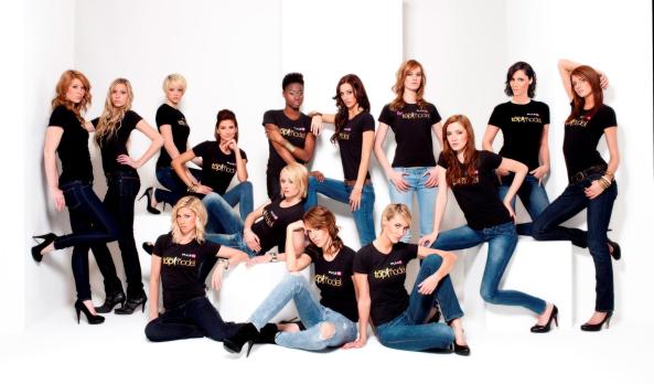 Austria's Next Top Model mit Lena Gercke - (3. Staffel) - Lena Gercke sucht "Austria's next Topmodel"! Kandidatinnen aus allen Bundesländern erfüllen sich ihren Traum und erobern die Fashionshows der exklusivsten Modemetropolen.