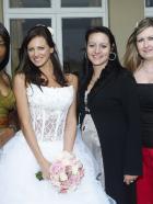 Die perfekte Hochzeit! - Mel (2.v.l.), Lorna (r.), Ada (l.) und Amanda (2.v.r.) treten an im Wettkampf um das schönste Hochzeitsfest ... © ITV Studios Limited 2009