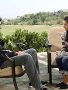 Make It or Break It - Austin (Zane Holtz, l.) besucht Kylie (Josie Loren, r.) und muss feststellen, dass sie ganz offensichtlich noch nichts dazugelernt hat und in keiner Weise einsichtig ist ... © 2011 Disney Enterprises, Inc. All rights reserved.