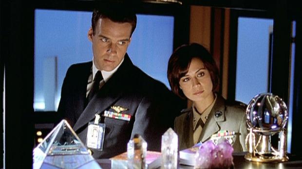 CBS Television Mac (Catherine Bell) und Harm (David James Elliott) haben mit Esoterik nichts...