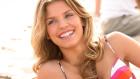 90210 - Genießt den Tag am Strand: Naomi Clark (AnnaLynne McCord) © TM &   CBS Studios Inc. All Rights Reserved