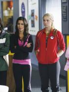 Make It or Break It - Wollen Marty zur Rede stellen und ihn zur Rückkehr bewegen (v.l.n.r.): Emily (Chelsea Hobbs), Kylie (Josie Loren), Payson (Ayla Kell) und Becca (Mia Rose Frampton) © 2009 DISNEY ENTERPRISES, INC. All rights reserved. NO ARCHIVING. NO RESALE.