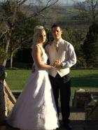Die perfekte Hochzeit! - Laura (l.) und ihr Mann (r.) planen eine weihnachtlich-mittelalterliche Hochzeitsfeier ... © ITV Studios Limited 2010