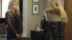 Ringer - Werden Bridget (Sarah Michelle Gellar, l.) und Andrews Ex-Frau Catherine (Andrea Roth, r.) jemals miteinander auskommen? © 2011 THE CW NETWORK, LLC. ALL RIGHTS RESERVED