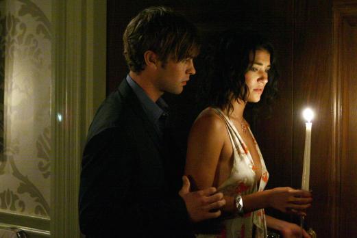 Gossip Girl - Neue Liebe? Vanessa (Jessica Szohr, r.) und Nate (Chace Crawford, l.) kommen sich langsam näher. Doch das will Catherine um jeden Preis verhindern ... © Warner Brothers