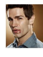 Being Human - (1. Staffel) - Aiden (Sam Witwer) ist ein Vampir, der gemeinsam mit seinem Freund Josh versucht, seine Andersartigkeit vor der Außenwelt zu verbergen ... © Syfy Channel