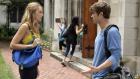 Gossip Girl - Serena (Blake Lively, l.) leidet unter Juliets Intrige, die ein böses Gerücht gestreut hat. Zudem versucht Juliet, Dan, Vanessa und Nate (Chace Crawford, r.) zu manipulieren ... © Warner Bros. Television