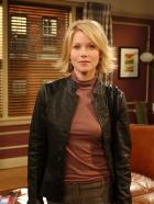 Friends - Obwohl Ross überhaupt nicht einverstanden ist, bittet Rachel ihre Schwester Amy (Christina Applegate) auf Emma aufzupassen ... © 2003 Warner Brothers International Television