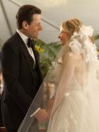 Ringer - Traum oder Wirklichkeit: Andrew (Ioan Gruffudd, l.) und Bridget (Sarah Michelle Gellar, r.) erneuern ihr Eheversprechen ... © 2011 THE CW NETWORK, LLC. ALL RIGHTS RESERVED