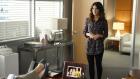 90210 - Annies (Shenae Grimes) Praktikum entpuppt sich als äußerst seltsam ... © TM &   CBS Studios Inc. All Rights Reserved